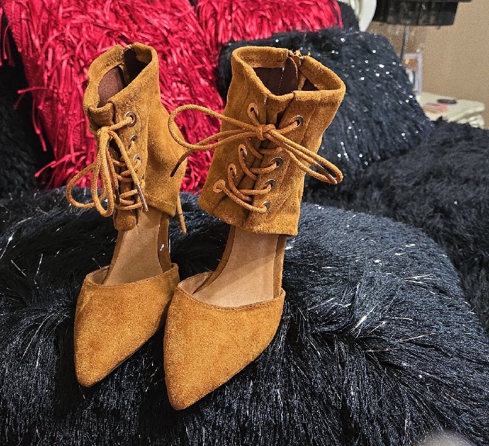 Women's Suede Lace-Up Ankle Boots - Tan